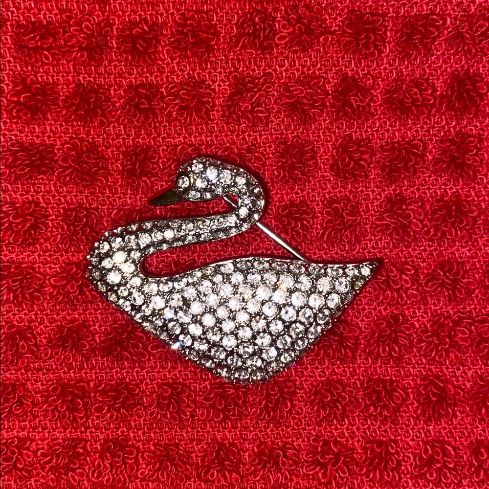 Swarovski Pave Crystal Swan Brooch RETIRED